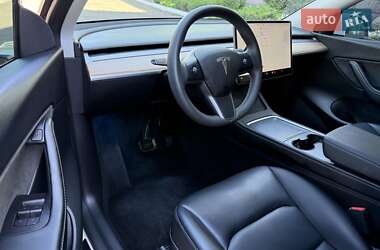 Внедорожник / Кроссовер Tesla Model Y 2021 в 