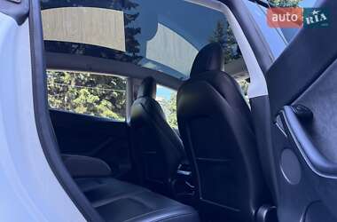 Внедорожник / Кроссовер Tesla Model Y 2021 в 
