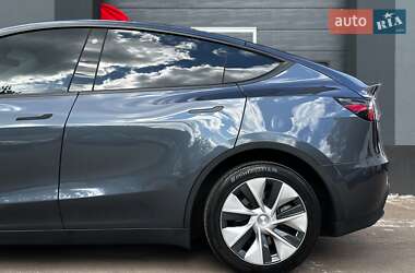 Внедорожник / Кроссовер Tesla Model Y 2023 в 