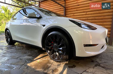 Внедорожник / Кроссовер Tesla Model Y 2021 в 