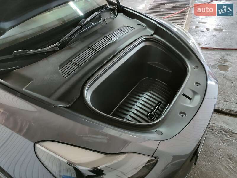 Позашляховик / Кросовер Tesla Model Y 2023 в Києві