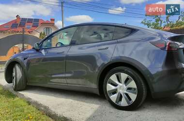 Позашляховик / Кросовер Tesla Model Y 2023 в 
