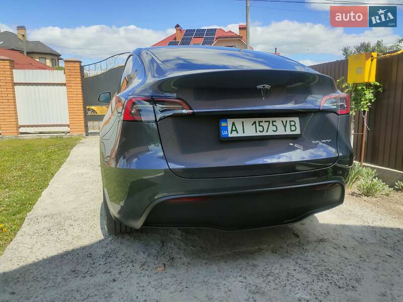 Позашляховик / Кросовер Tesla Model Y 2023 в Києві
