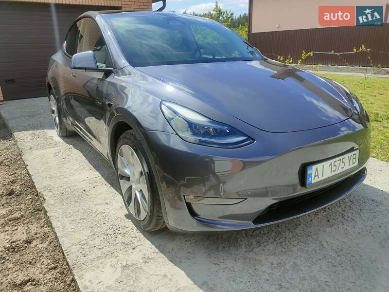 Позашляховик / Кросовер Tesla Model Y 2023 в Києві
