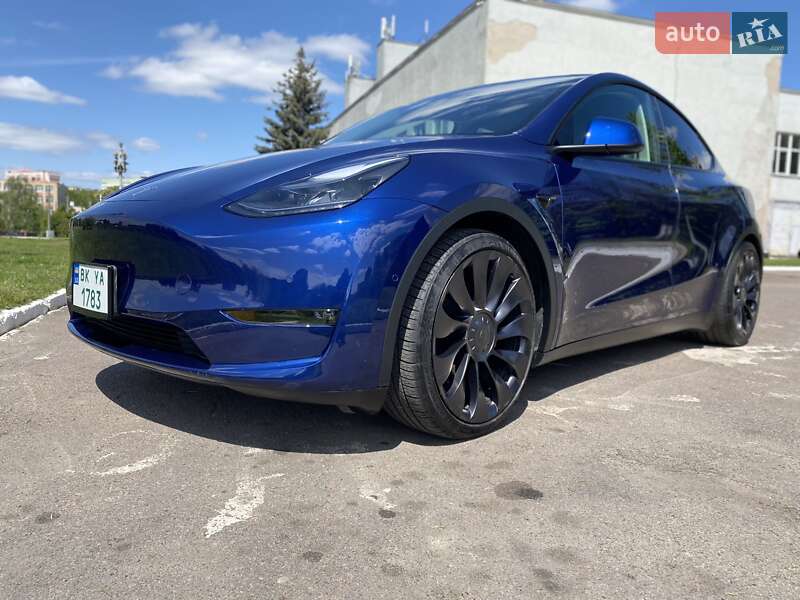 Позашляховик / Кросовер Tesla Model Y 2022 в 