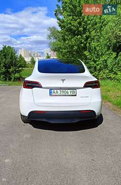 Внедорожник / Кроссовер Tesla Model Y 2023 в 