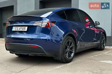 Внедорожник / Кроссовер Tesla Model Y 2021 в 