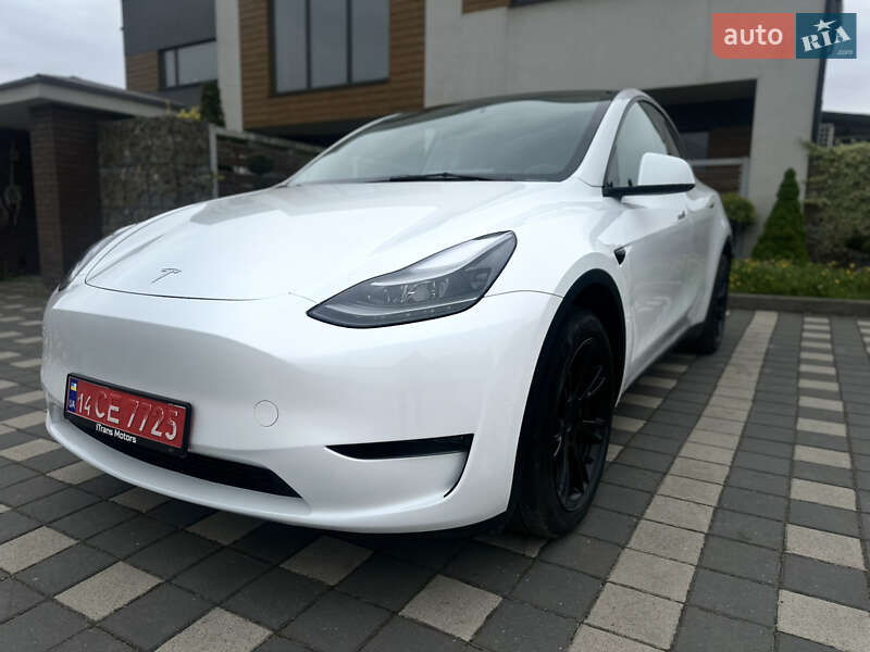 Позашляховик / Кросовер Tesla Model Y 2023 в Стрию