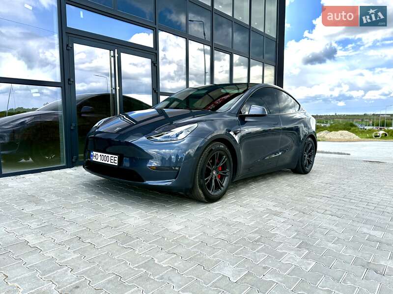 Tesla Model Y 2022