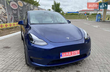 Позашляховик / Кросовер Tesla Model Y 2023 в 