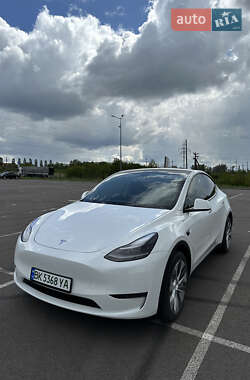 Внедорожник / Кроссовер Tesla Model Y 2021 в 
