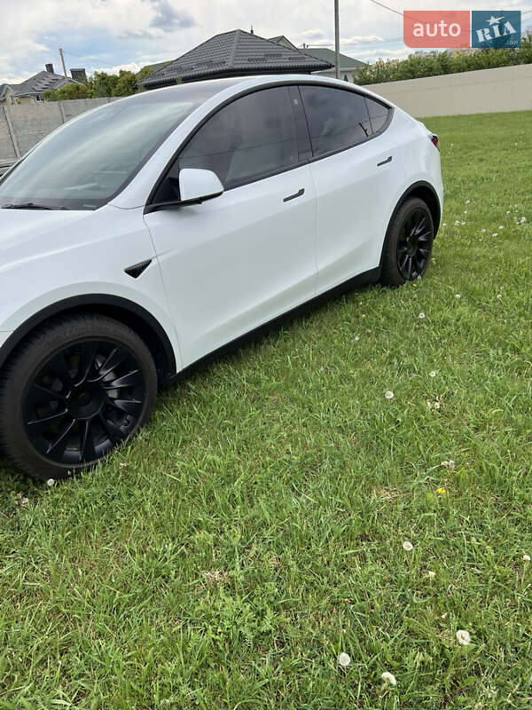 Внедорожник / Кроссовер Tesla Model Y 2022 в Полтаве