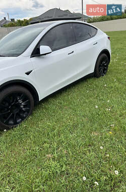 Позашляховик / Кросовер Tesla Model Y 2022 в 