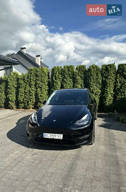 Позашляховик / Кросовер Tesla Model Y 2022 в Львові