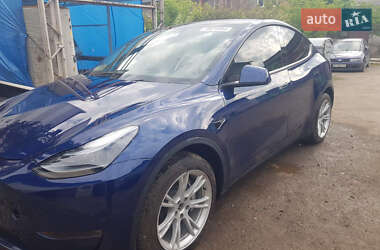 Позашляховик / Кросовер Tesla Model Y 2023 в 