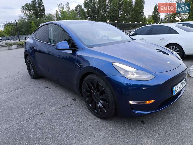 Tesla Model Y 2022