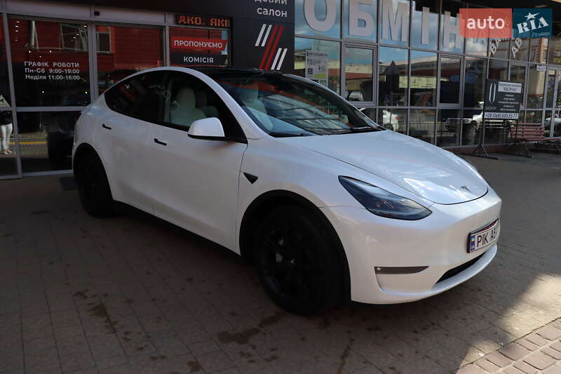 Внедорожник / Кроссовер Tesla Model Y 2023 в Львове