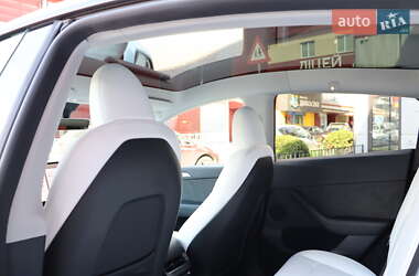 Внедорожник / Кроссовер Tesla Model Y 2023 в 