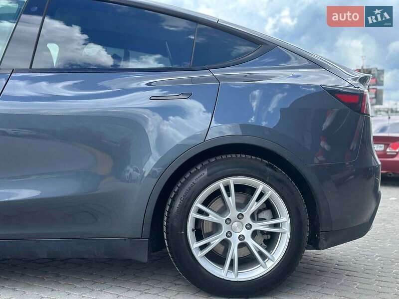 Позашляховик / Кросовер Tesla Model Y 2020 в Львові