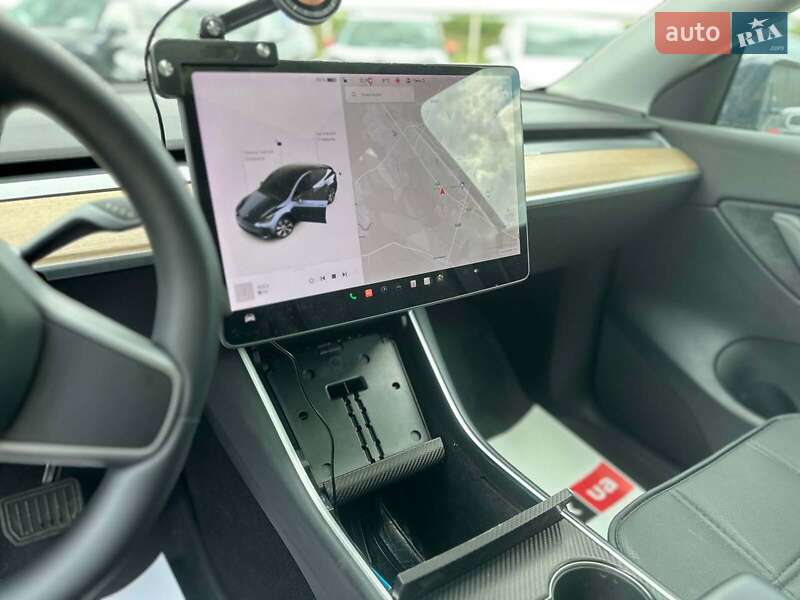 Позашляховик / Кросовер Tesla Model Y 2020 в Львові