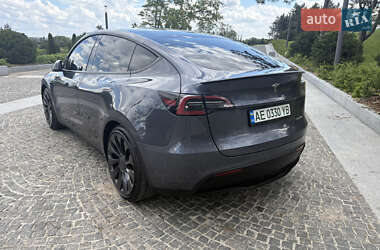 Позашляховик / Кросовер Tesla Model Y 2023 в 