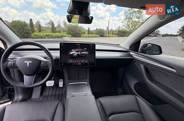 Позашляховик / Кросовер Tesla Model Y 2023 в 