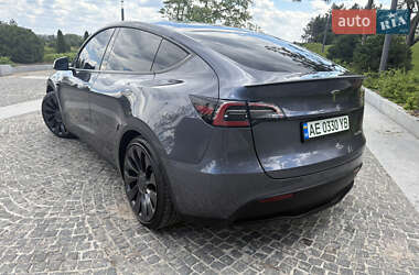 Позашляховик / Кросовер Tesla Model Y 2023 в 