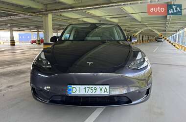 Позашляховик / Кросовер Tesla Model Y 2024 в 