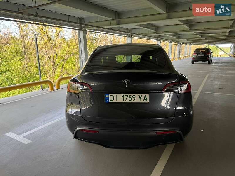 Внедорожник / Кроссовер Tesla Model Y 2024 в Киеве