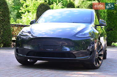 Внедорожник / Кроссовер Tesla Model Y 2024 в 