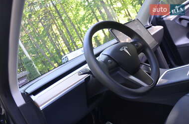 Внедорожник / Кроссовер Tesla Model Y 2024 в 