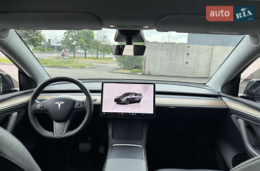 Позашляховик / Кросовер Tesla Model Y 2023 в 