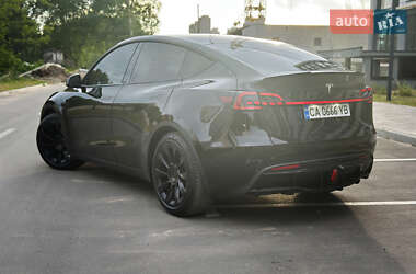 Позашляховик / Кросовер Tesla Model Y 2021 в 