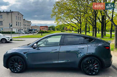 Позашляховик / Кросовер Tesla Model Y 2022 в 