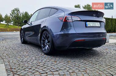 Внедорожник / Кроссовер Tesla Model Y 2022 в 