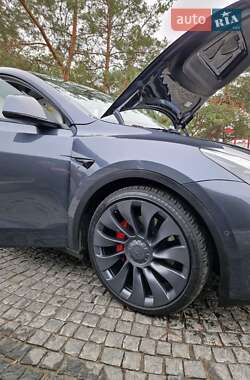 Внедорожник / Кроссовер Tesla Model Y 2022 в 