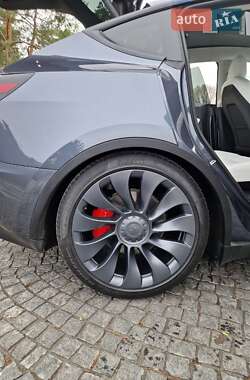 Внедорожник / Кроссовер Tesla Model Y 2022 в 