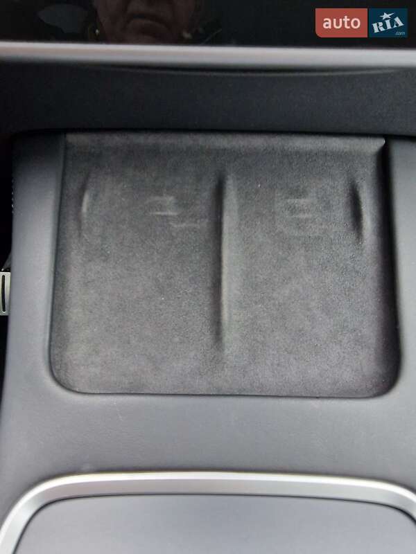 Внедорожник / Кроссовер Tesla Model Y 2022 в Днепре