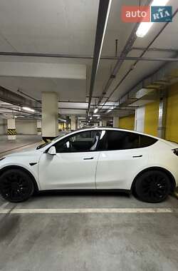 Внедорожник / Кроссовер Tesla Model Y 2021 в 