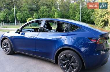 Внедорожник / Кроссовер Tesla Model Y 2024 в 