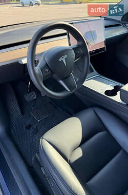 Позашляховик / Кросовер Tesla Model Y 2022 в 