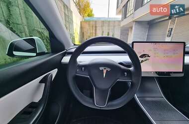 Позашляховик / Кросовер Tesla Model Y 2021 в 