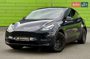 Позашляховик / Кросовер Tesla Model Y 2024 в 