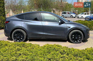 Позашляховик / Кросовер Tesla Model Y 2023 в 