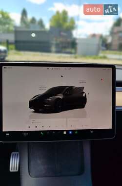 Внедорожник / Кроссовер Tesla Model Y 2022 в 