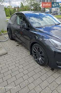 Внедорожник / Кроссовер Tesla Model Y 2024 в 