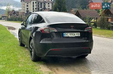 Позашляховик / Кросовер Tesla Model Y 2021 в 