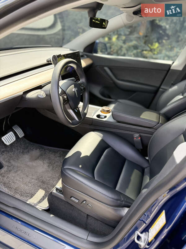 Позашляховик / Кросовер Tesla Model Y 2022 в Дніпрі