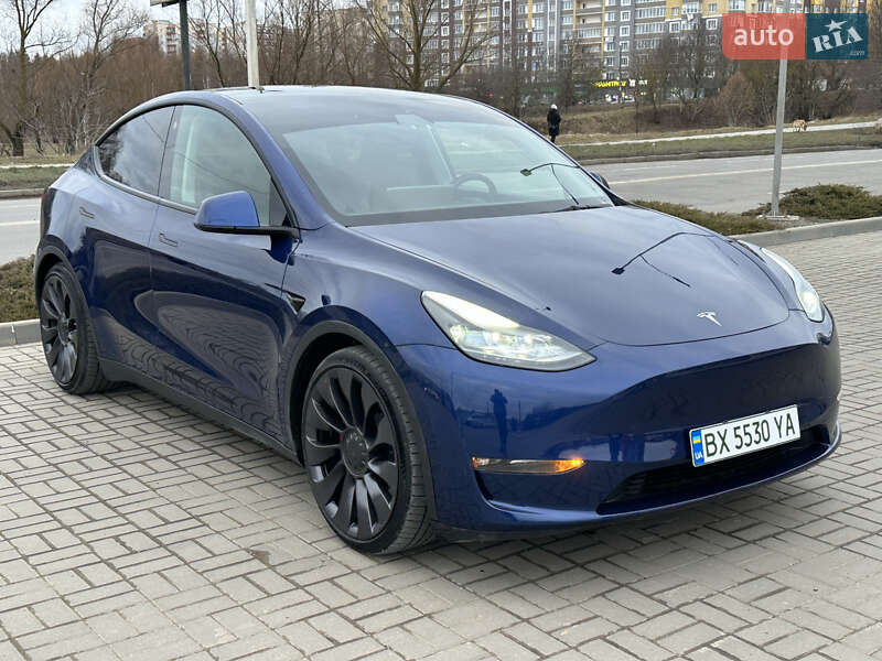Tesla Model Y 2021