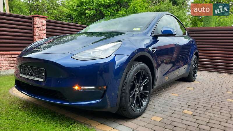 Внедорожник / Кроссовер Tesla Model Y 2023 в 